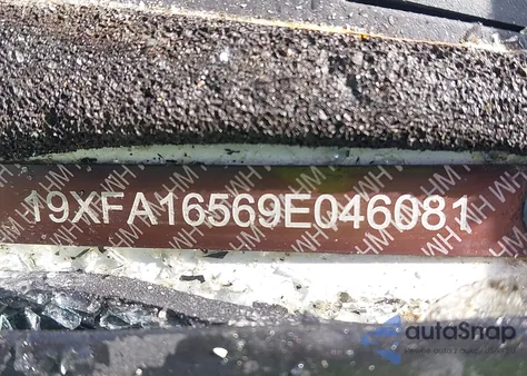 2009 Honda Civic Lx z USA, uszkodzony, nr VIN 19XFA16569E046081
